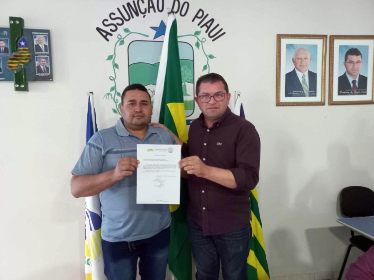 Vereador Pinheiro (PSD) solicita construção de Ginásio Poliesportivo e Praça na localidade Baixa Verde /Foto: Jornalista Valter Lima.